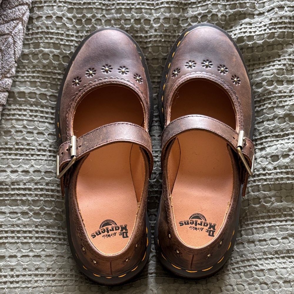 Dr. Martens brown flower Mary Jane